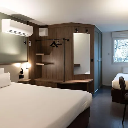 Отель Kyriad Nancy Sud -